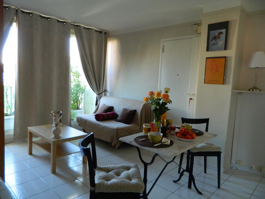 Chambre D'Hote Zen Chez Philippe Parking Compris Bed & Breakfast Marseille Room photo